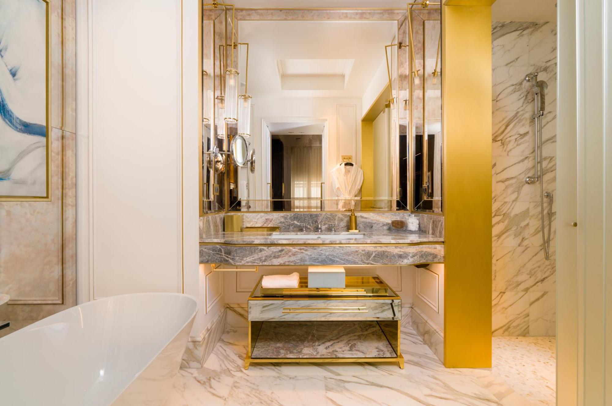Corinthia Grand Hotel Du Boulevard Bukarest Exterior foto