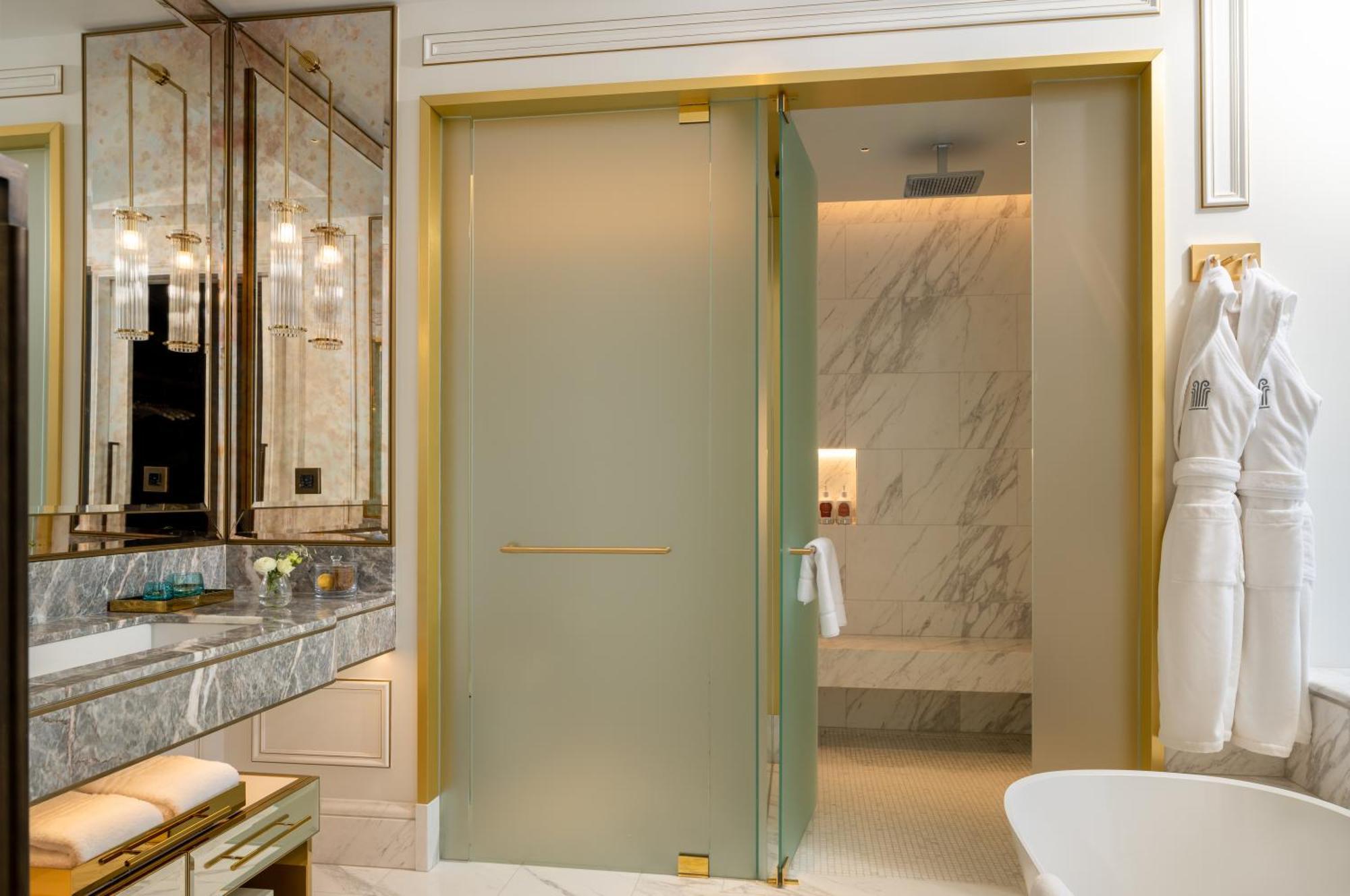 Corinthia Grand Hotel Du Boulevard Bukarest Exterior foto